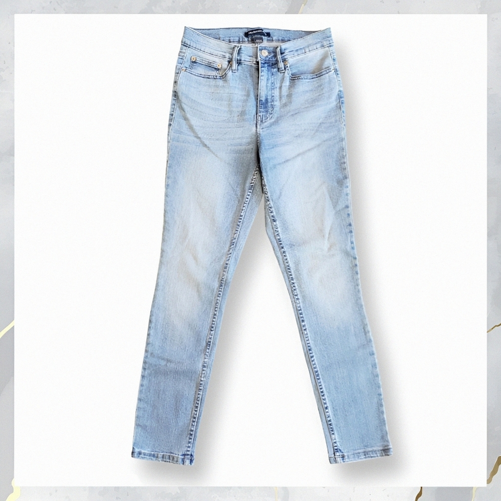 EUC! Calvin Klein High Rise Skinny Jeans Women's Size 6 Light Washed Denim